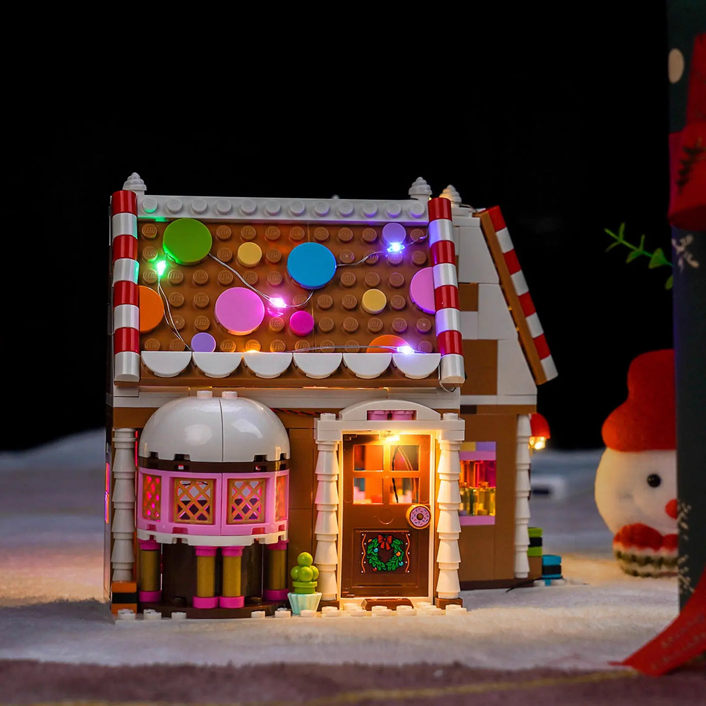 Bright My Bricks display light kit for LEGO® Festive Gingerbread House #40809 — night-mode display glow