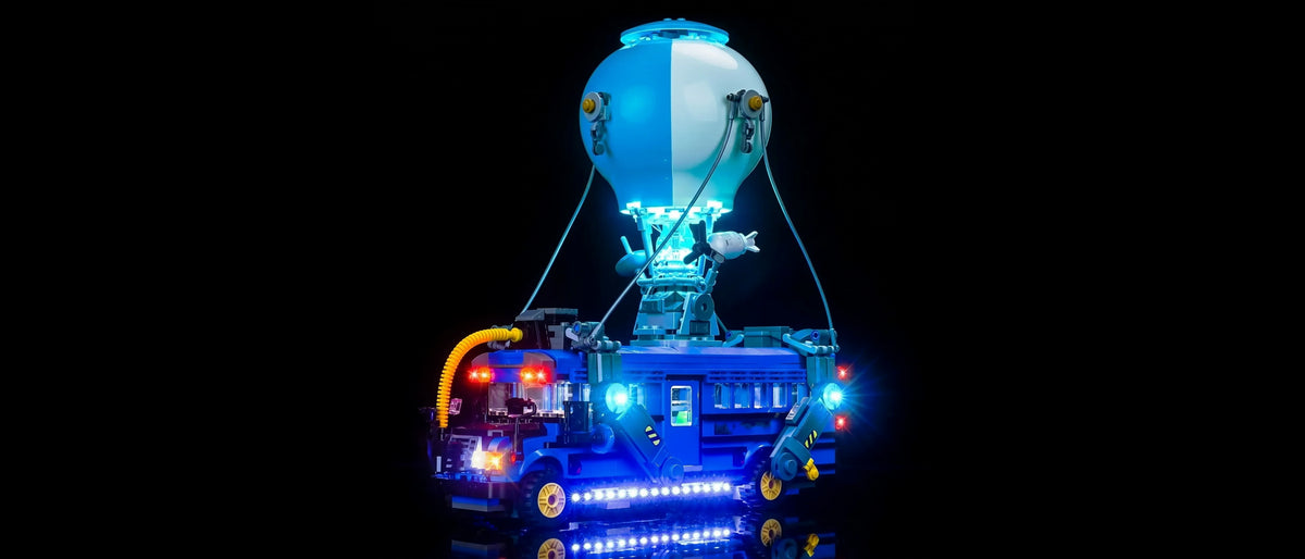 LED-Beleuchtungsset für LEGO® Schlachtenbus #77073 — lit with the LED light kit