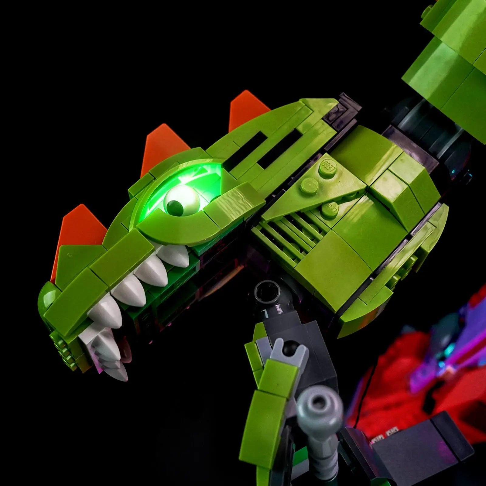 warm LED glow detail: Bright My Bricks premium LED light kit for LEGO® Fortnite Mecha Team Leader #77078