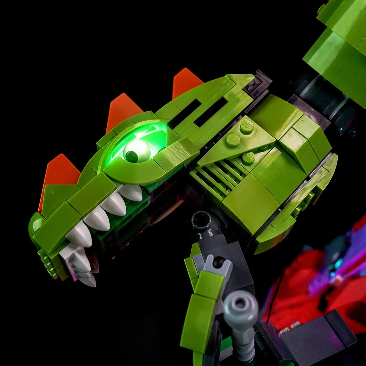 warm LED glow detail: Bright My Bricks premium LED light kit for LEGO® Fortnite Mecha Team Leader #77078
