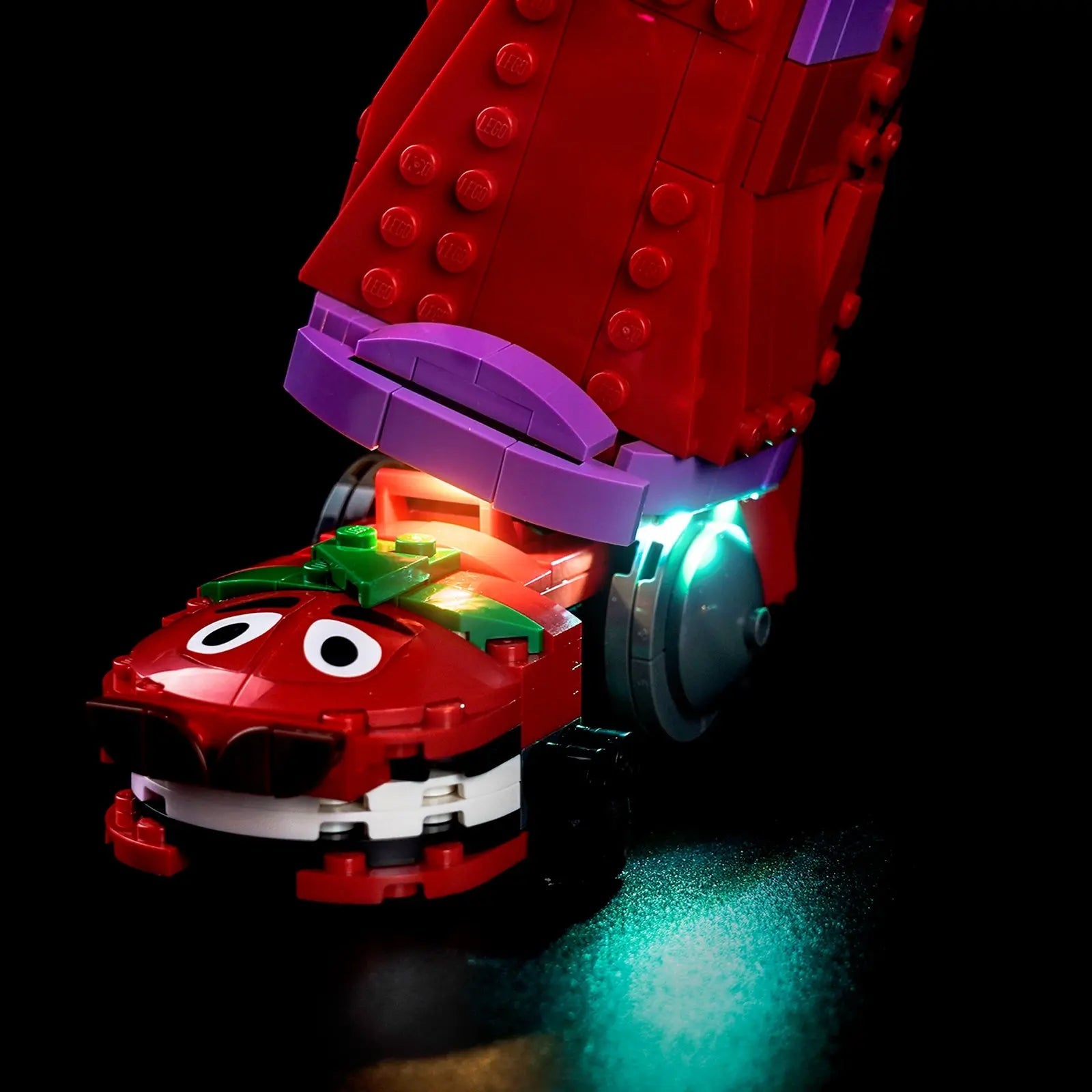 Close-up of LED lights on LEGO Fortnite Mecha Team Leader #77078