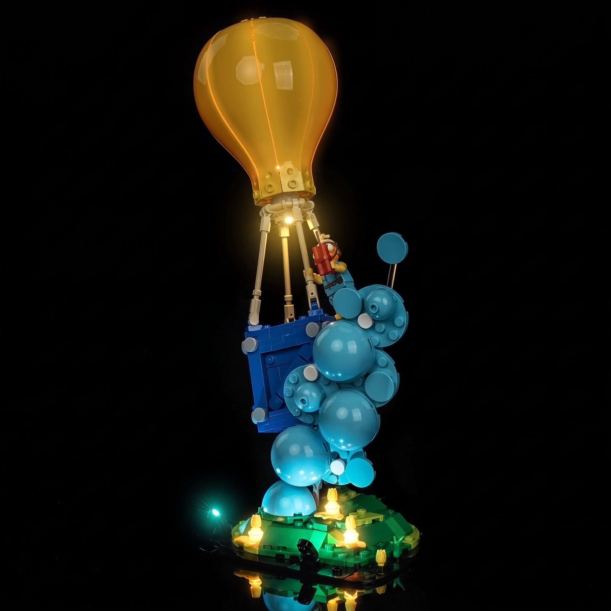 Light_Kit_for_LEGO_Fortnite_Supply_Drop_77080_Bright_My_Bricks_6