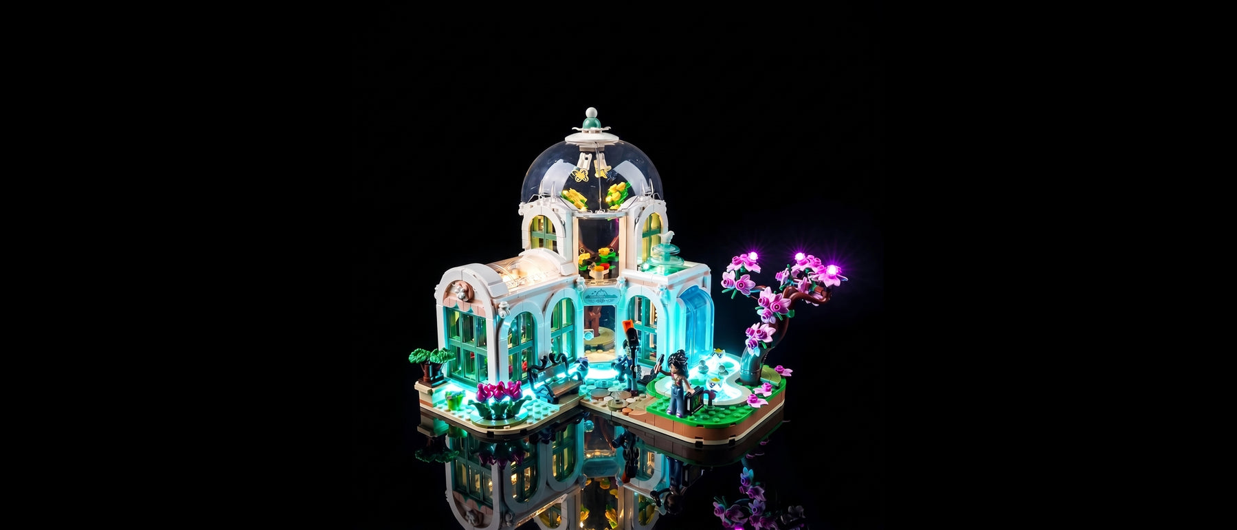 LED-Beleuchtungsset für LEGO® Botanischer Garten #41757 — lit with the LED light kit
