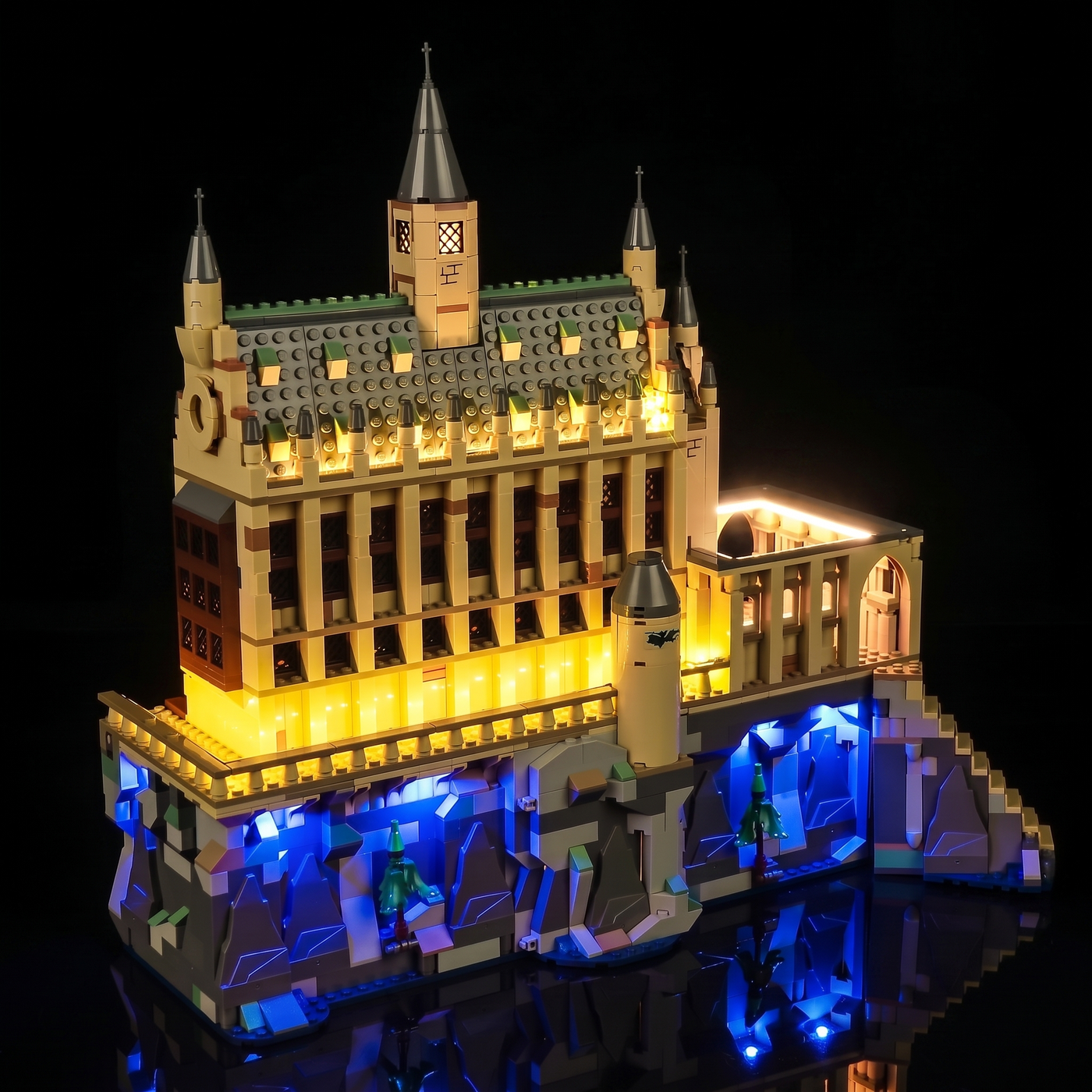 Bright My Bricks LED light kit for LEGO® Harry Potter Hogwarts Castle: The Great Hall #76435 — before-and-after lighting