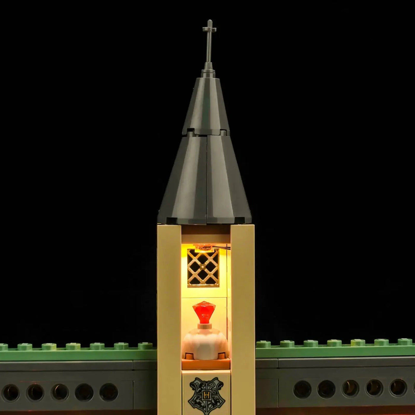LEGO® Harry Potter Hogwarts Castle: The Great Hall #76435 — installed and glowing (display light kit)