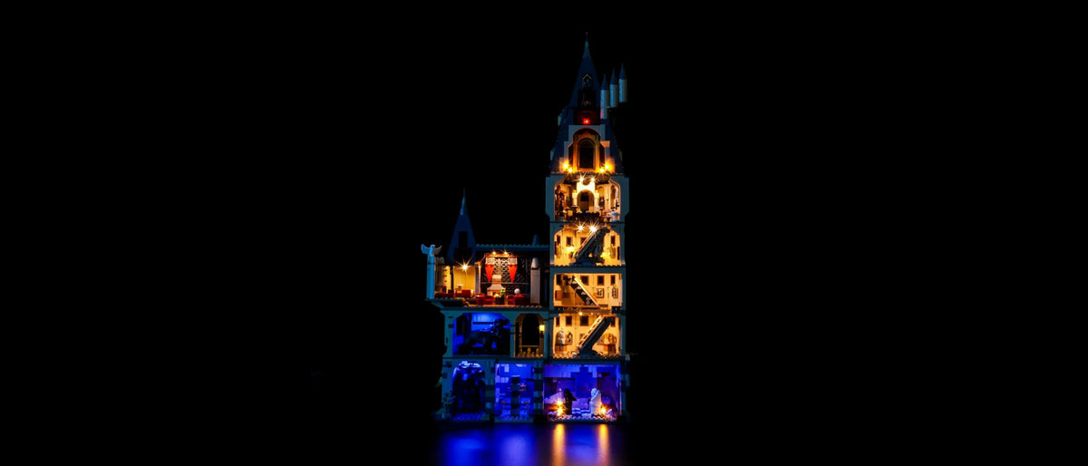 LED-Beleuchtungsset für LEGO® Schloss Hogwarts™: Der Hauptturm #76454 — lit with the LED light kit