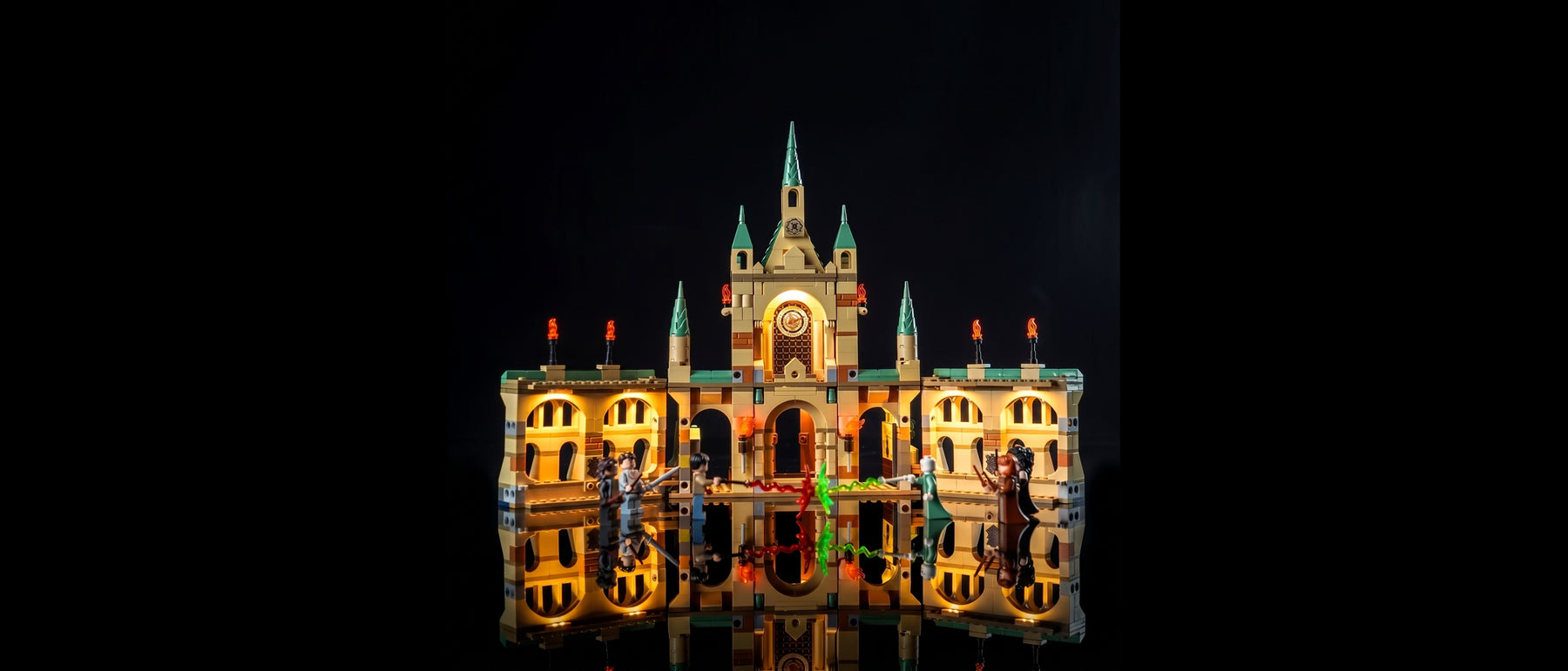 LED-Beleuchtungsset für LEGO® Der Kampf um Hogwarts™ #76415 — lit with the LED light kit