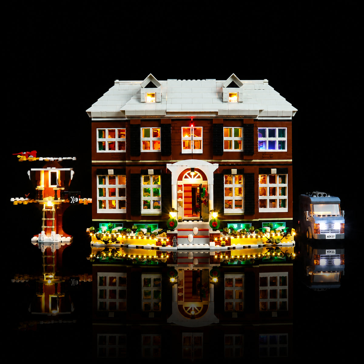 LEGO® Home Alone #21330 night-mode display glow, with the USB-powered LED light kit