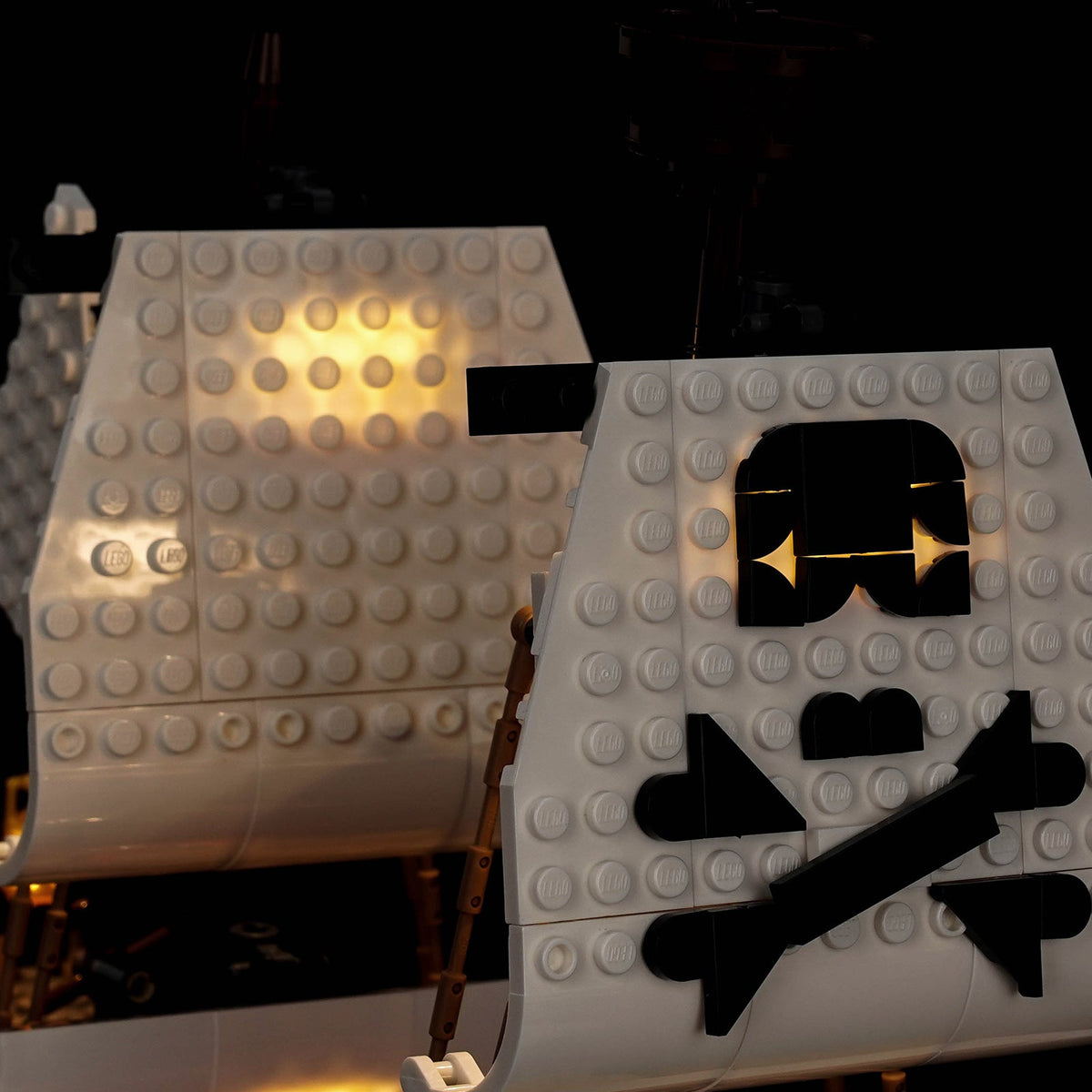 Lichtset für LEGO Legendäres Piratenschiff 31387, beleuchtete Schiffsansicht 10