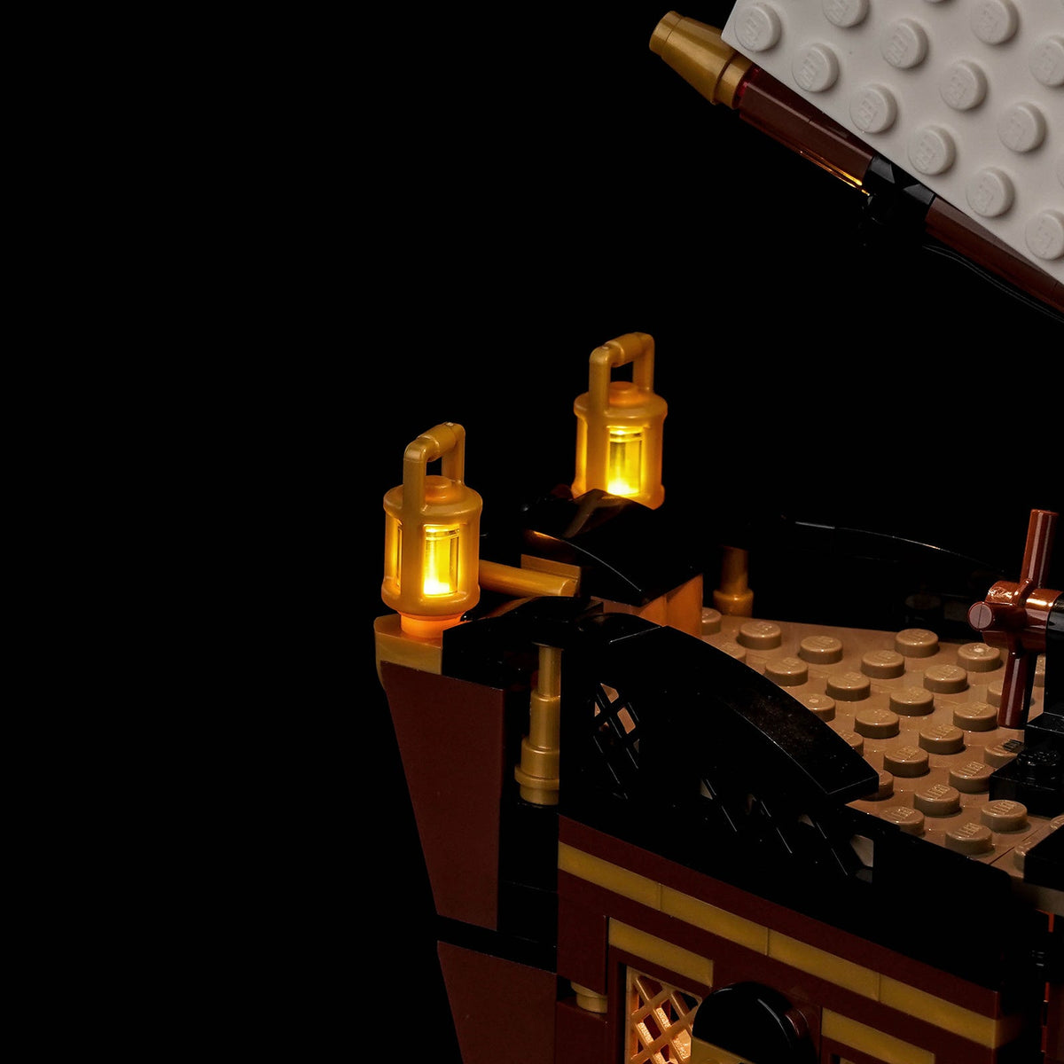 Lichtset für LEGO Legendäres Piratenschiff 31387, beleuchtete Schiffsansicht 12