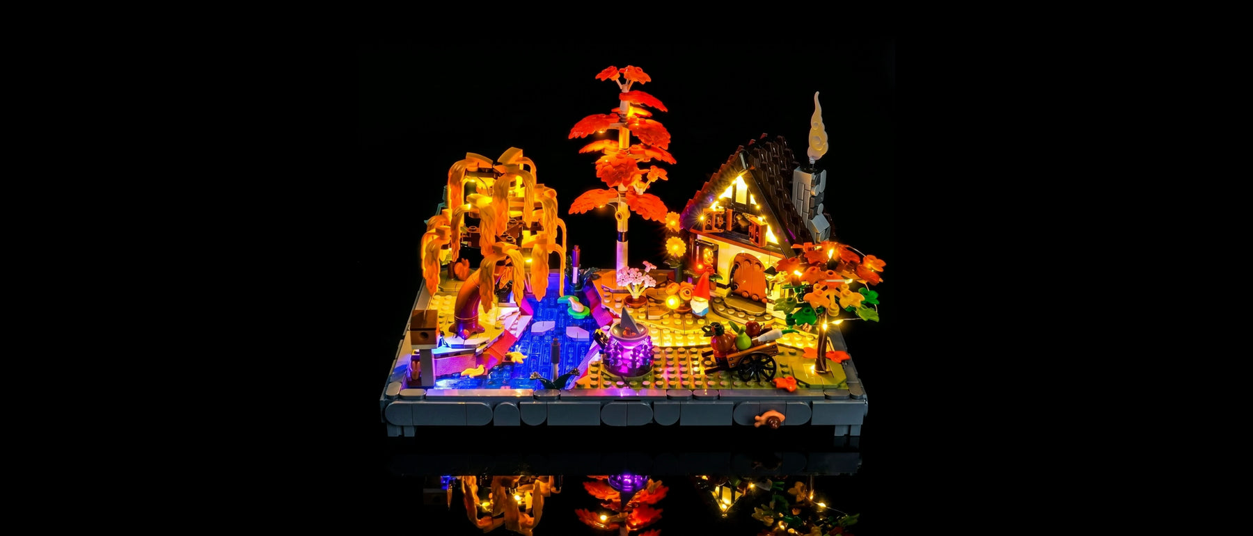 Kit LED pour LEGO® Le jardin d'automne #11372 — lit with the LED light kit