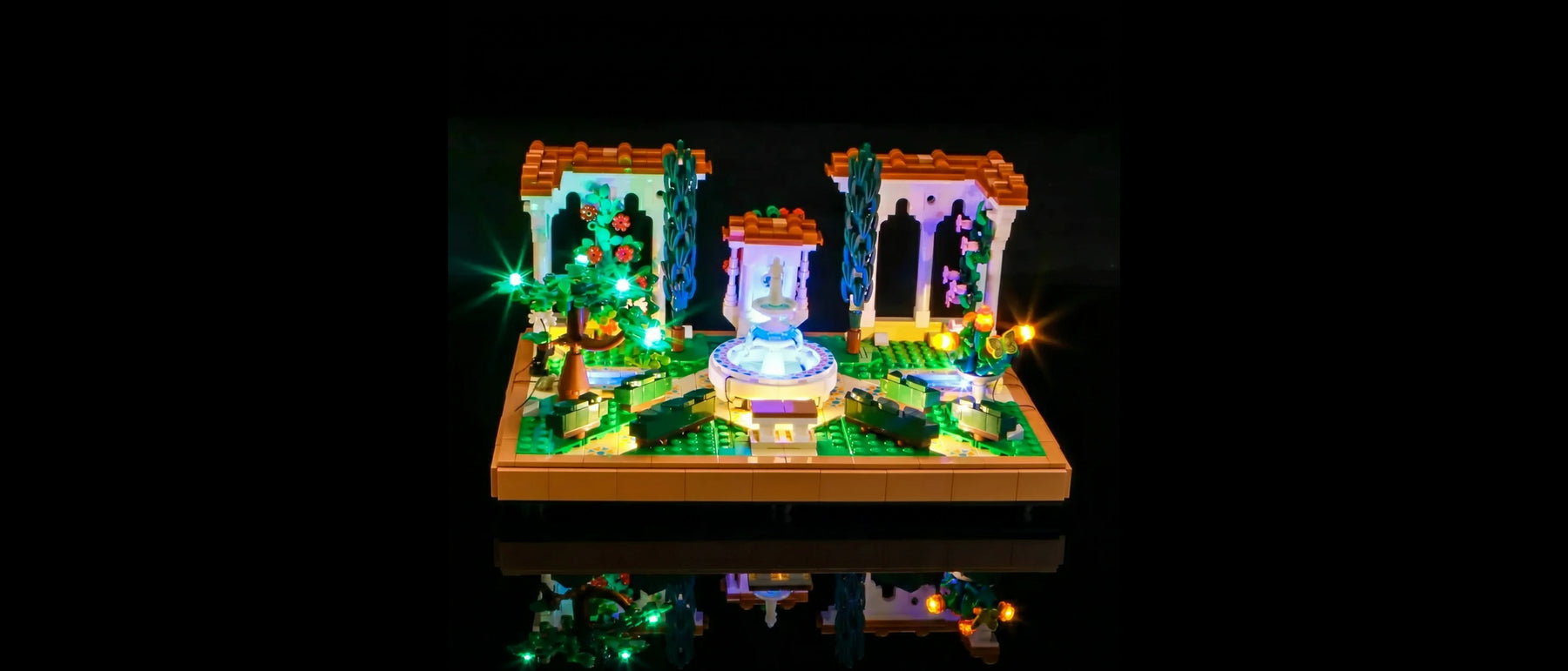 LED-Beleuchtungsset für LEGO® Springbrunnengarten #10359 — lit with the LED light kit