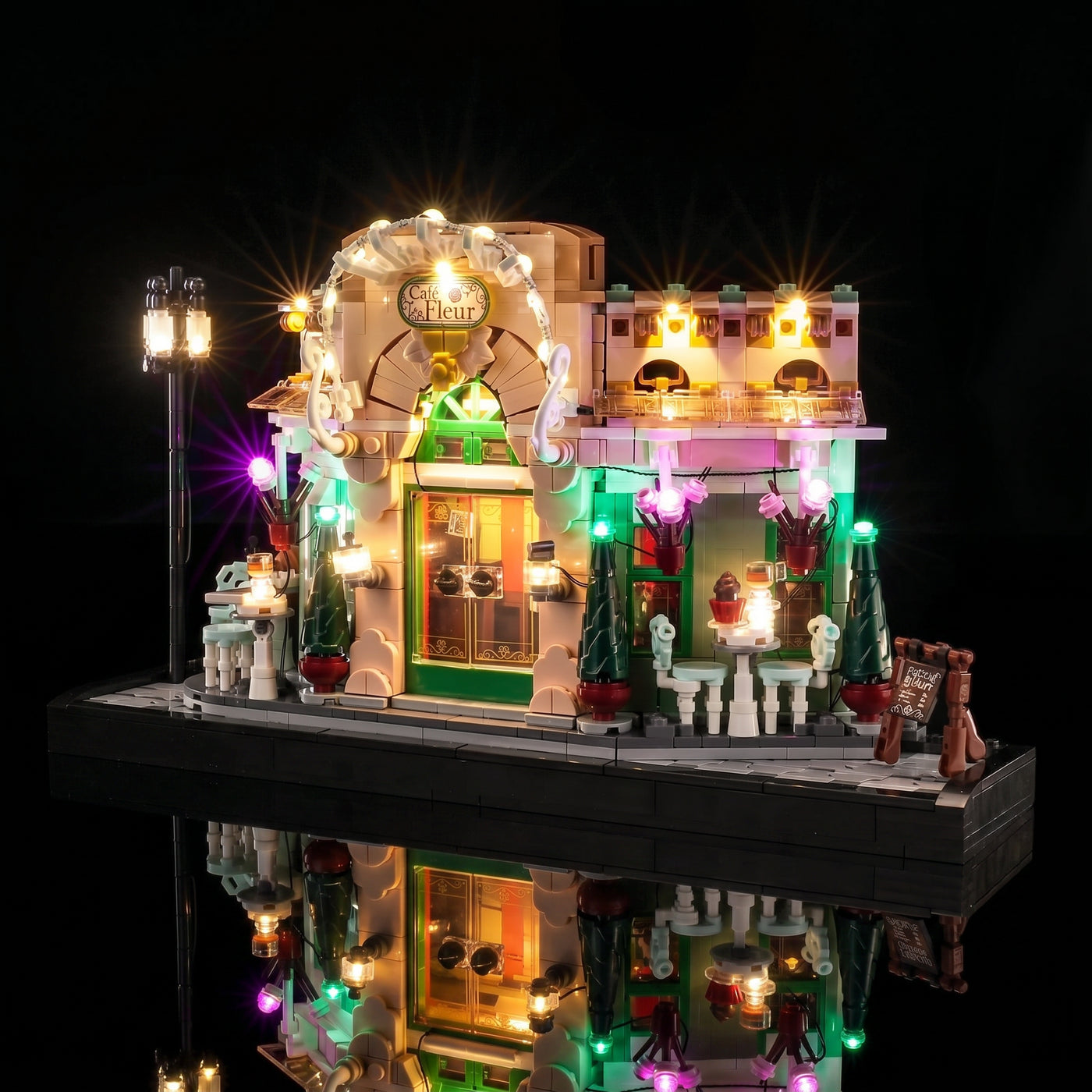 Light_Kit_for_LEGO_Icons_French_Caf_10362_Bright_My_Bricks_11