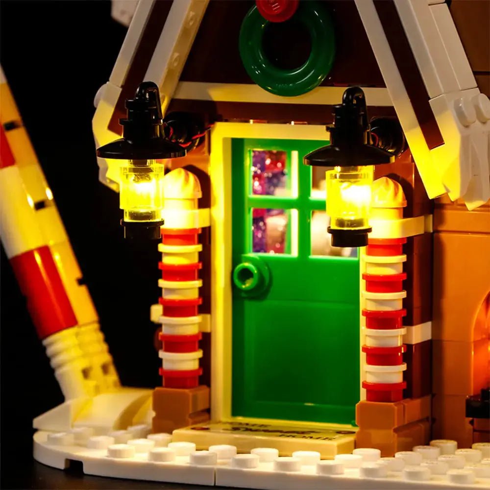 LEGO® Icons Gingerbread House #10267 — showcase lighting view (LED lights)