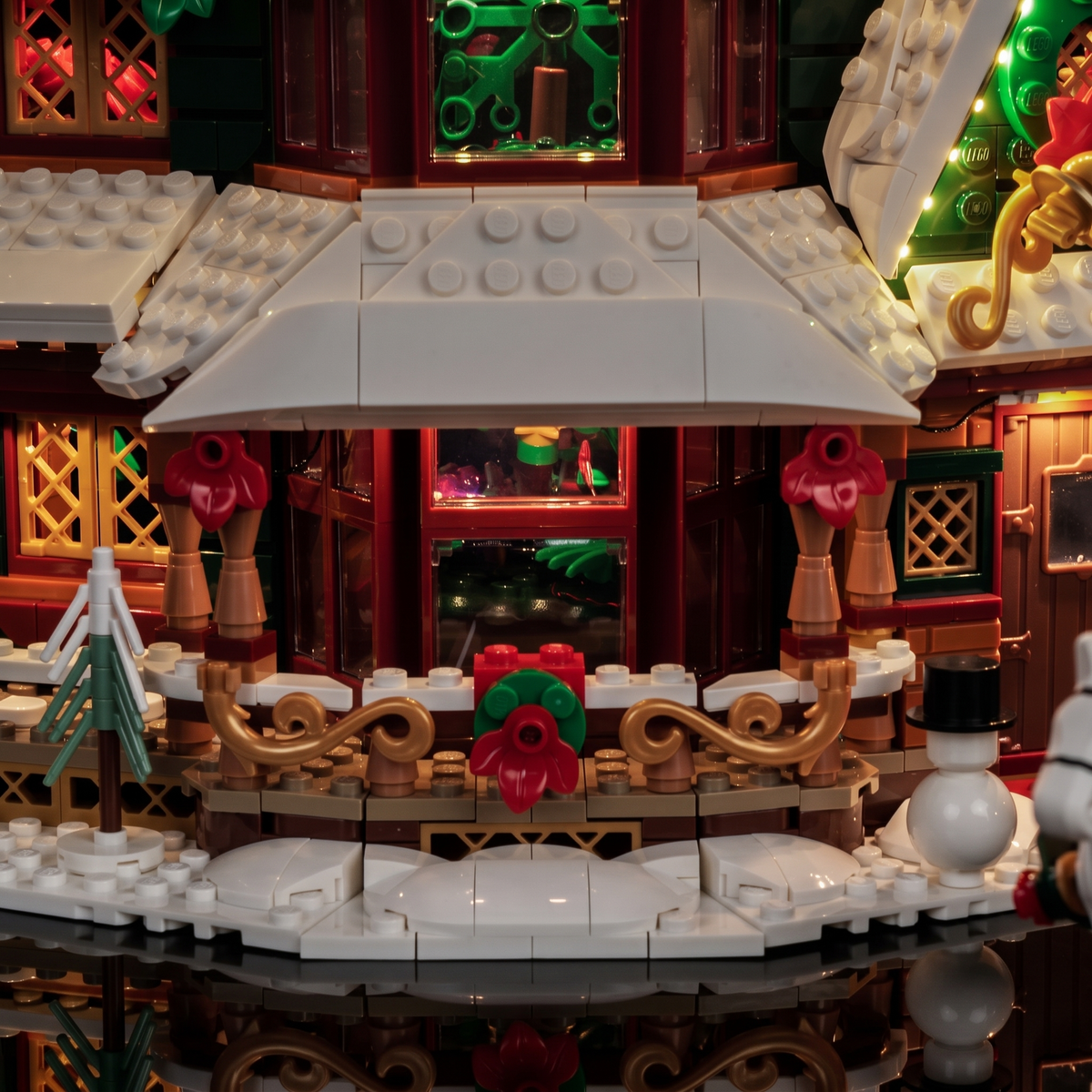 Lichtset für LEGO® Weihnachtshaus #11387 – beleuchtete Ansicht 13