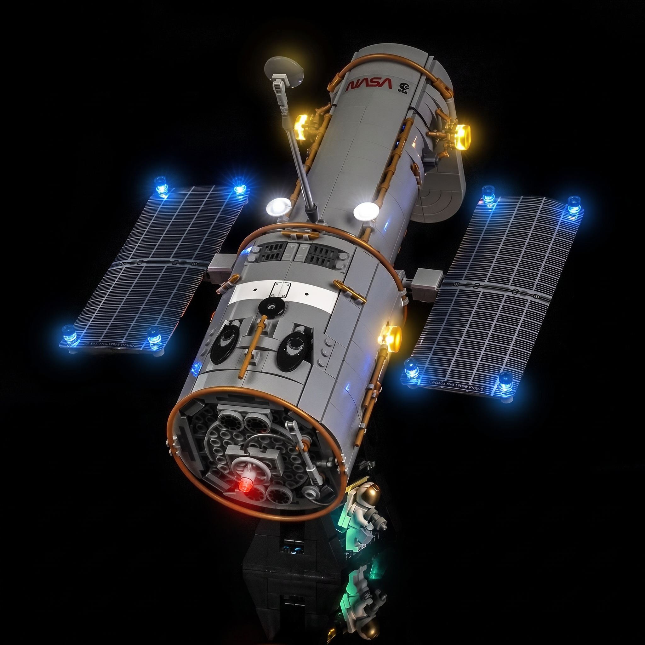 light kit for LEGO® Icons Hubble Space Telescope #11382, illuminated at night