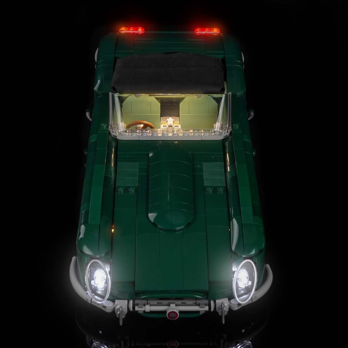 LED lights for LEGO® Icons Jaguar E-Type #11381, close-up of the LED lighting detail