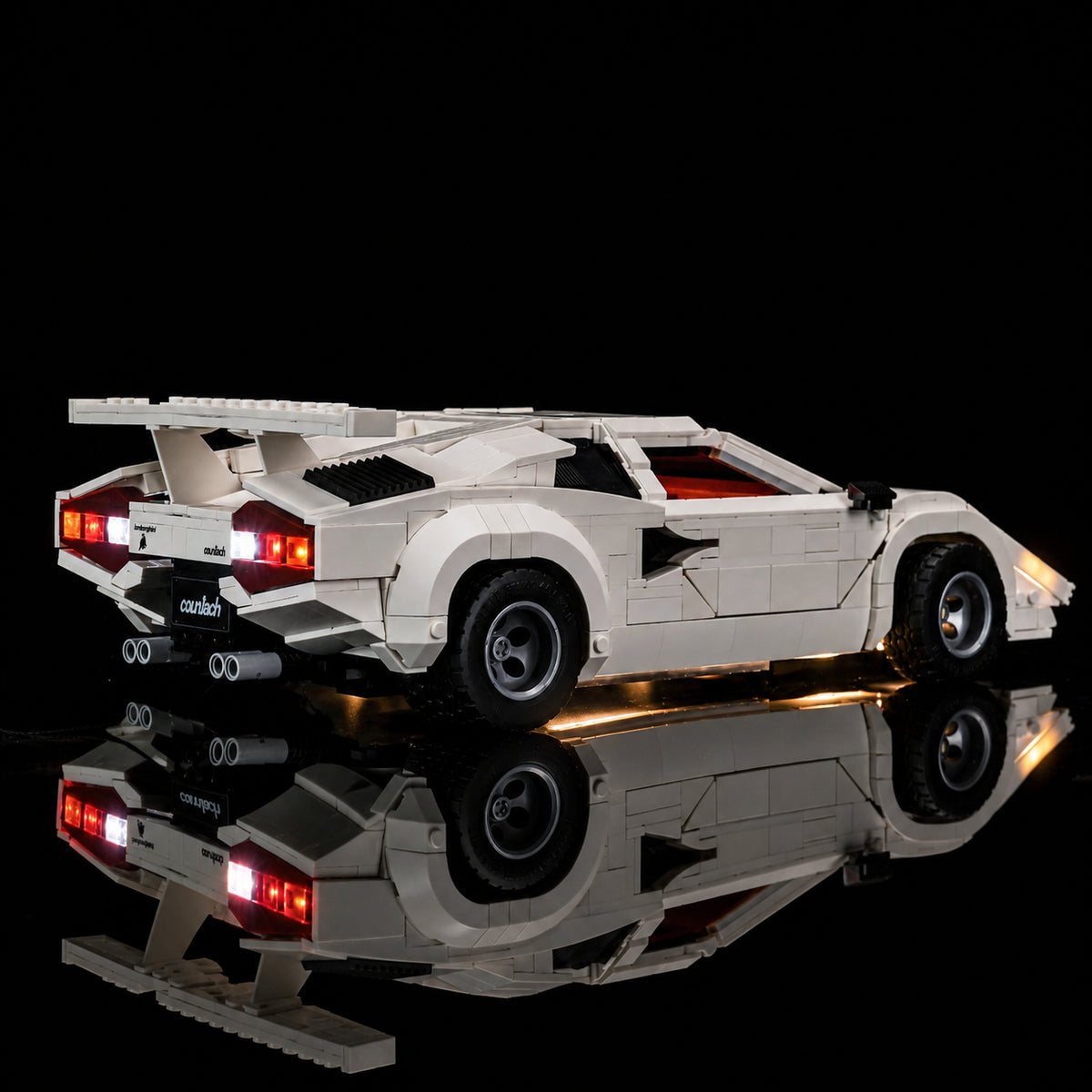 front view fully lit: Bright My Bricks DIY LED light kit for LEGO® Icons Lamborghini Countach #5000