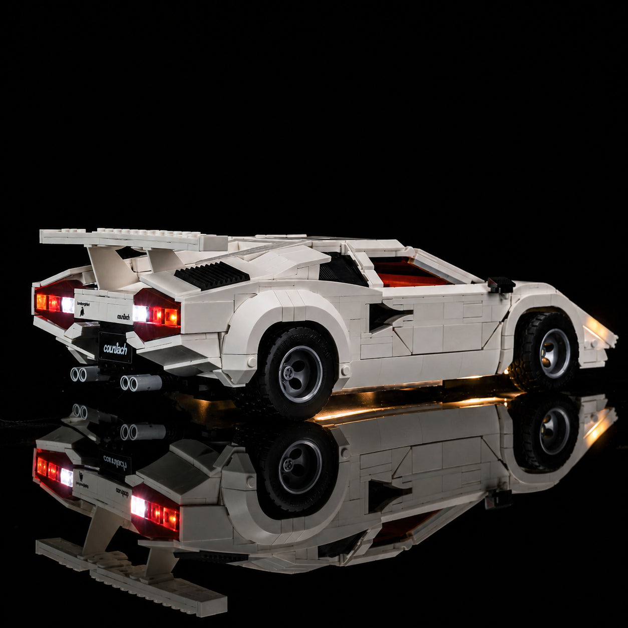 front view fully lit: Bright My Bricks DIY LED light kit for LEGO® Icons Lamborghini Countach #5000