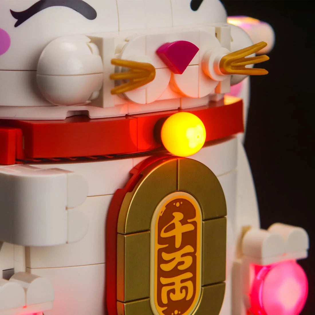 LEGO® Icons Lucky Cat #40813 — night-mode display glow (custom LED lighting)