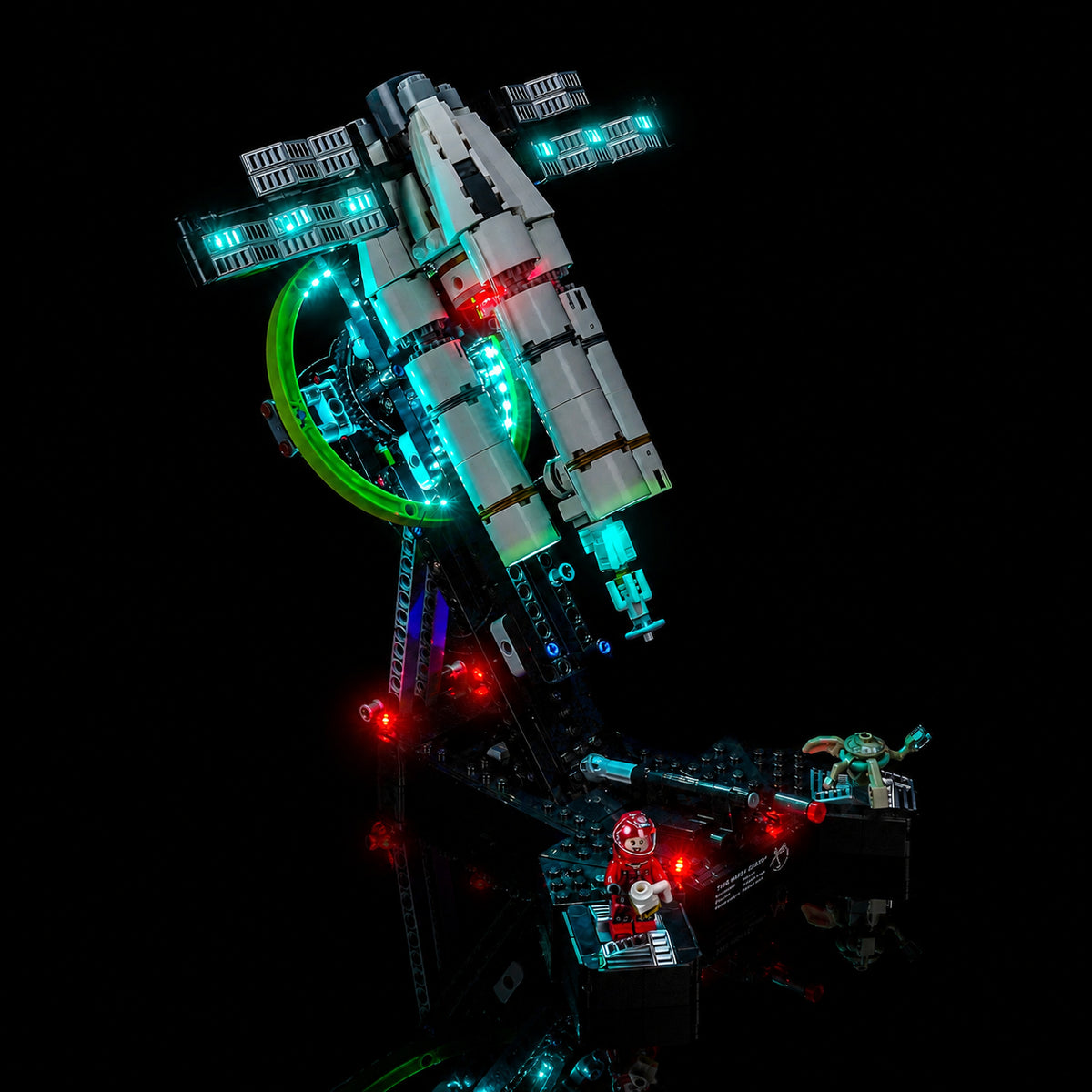 LEGO® Icons Project Hail Mary #11389 — LED strips and bricks detail (light kit)
