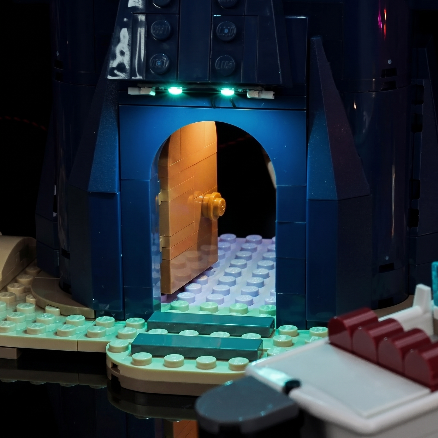 LED lights for LEGO® Icons SpongeBob SquarePants: Bikini Bottom #11386, the scene lit in a dark room