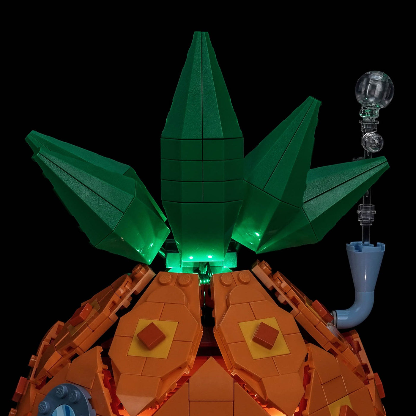 Squidward's portholes lit: Bright My Bricks LED lighting kit for LEGO® Icons SpongeBob SquarePants: Bikini Bottom #11386