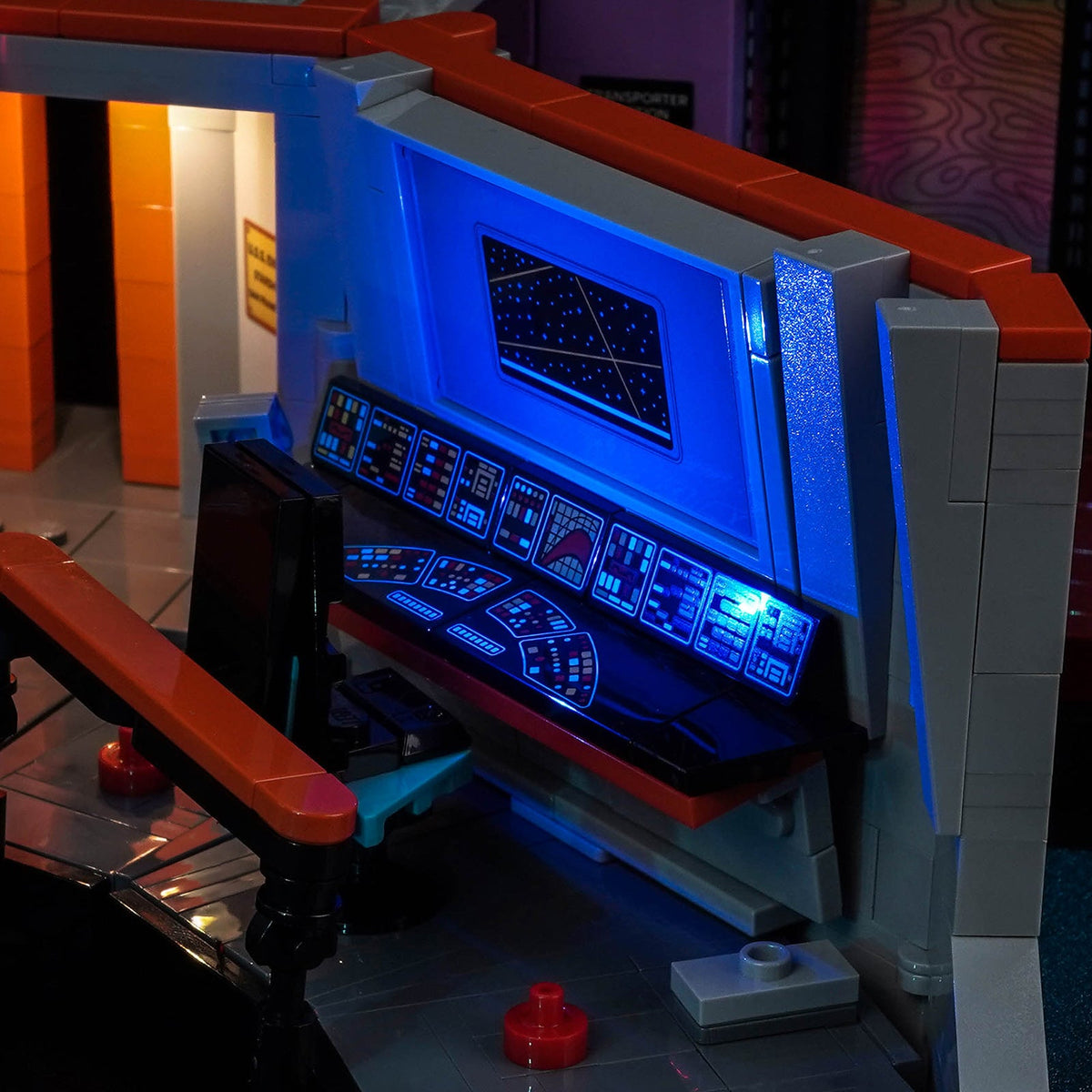 light kit for LEGO® Icons Star Trek: U.S.S. Enterprise NCC-1701 Bridge #11385, the lit main viewscreen