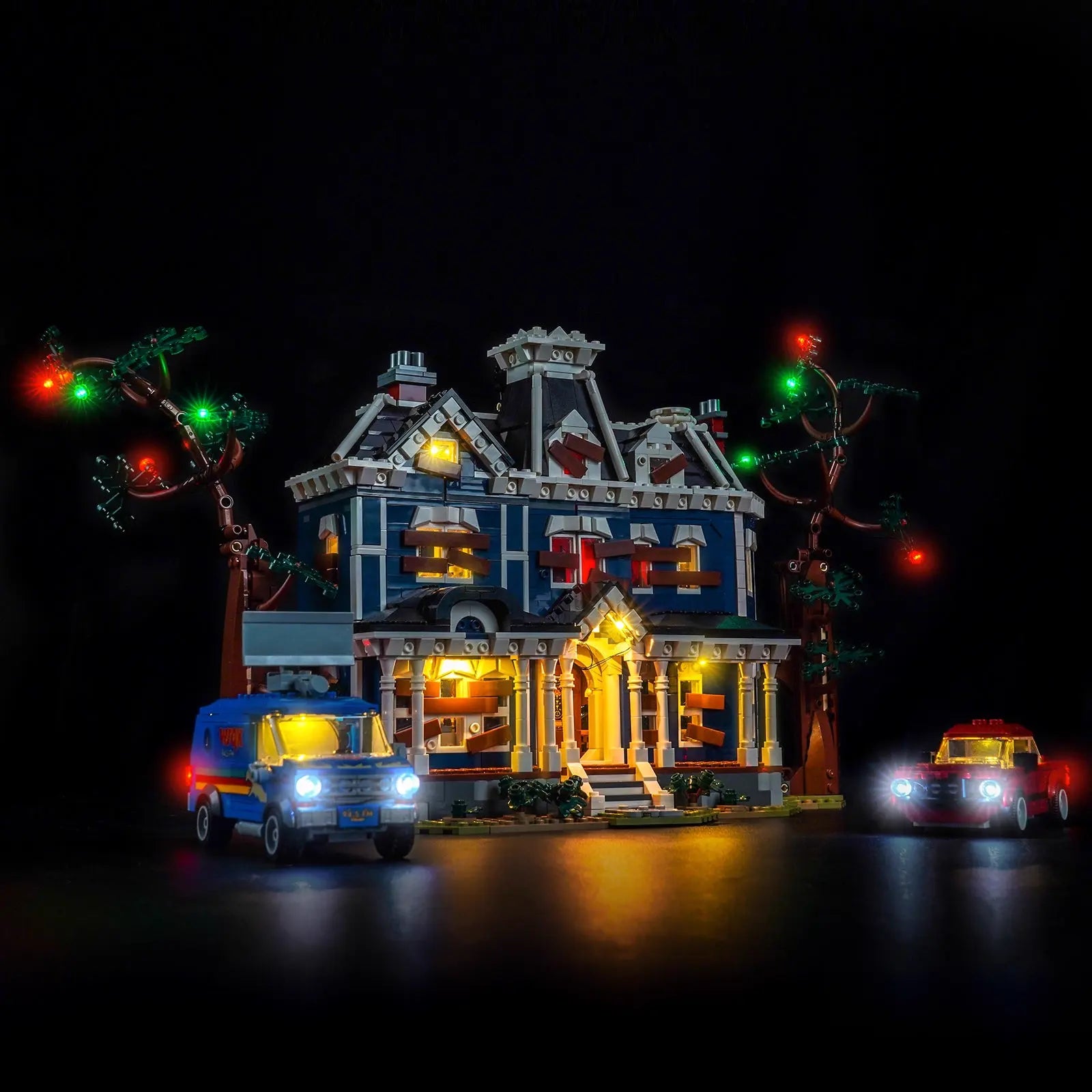 Close-up of LED lights on LEGO Icons Stranger Things: The Creel House #11370
