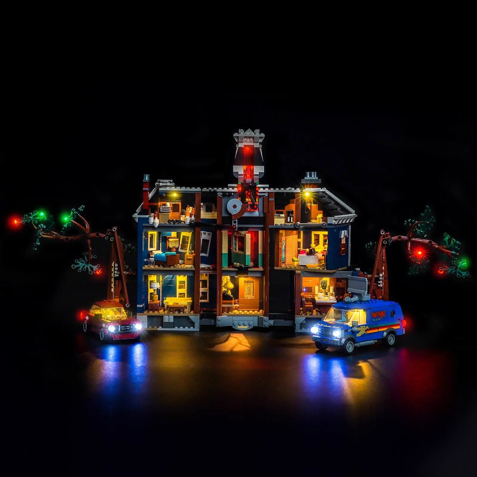 Light Kit LEGO Icons Stranger Things: The Creel House #11370 display view