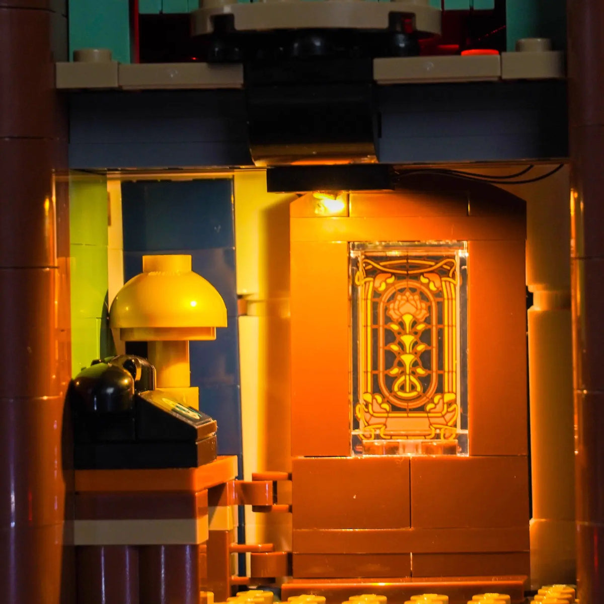 fully illuminated on display: Bright My Bricks LED lights for LEGO® Icons Stranger Things: The Creel House #11370
