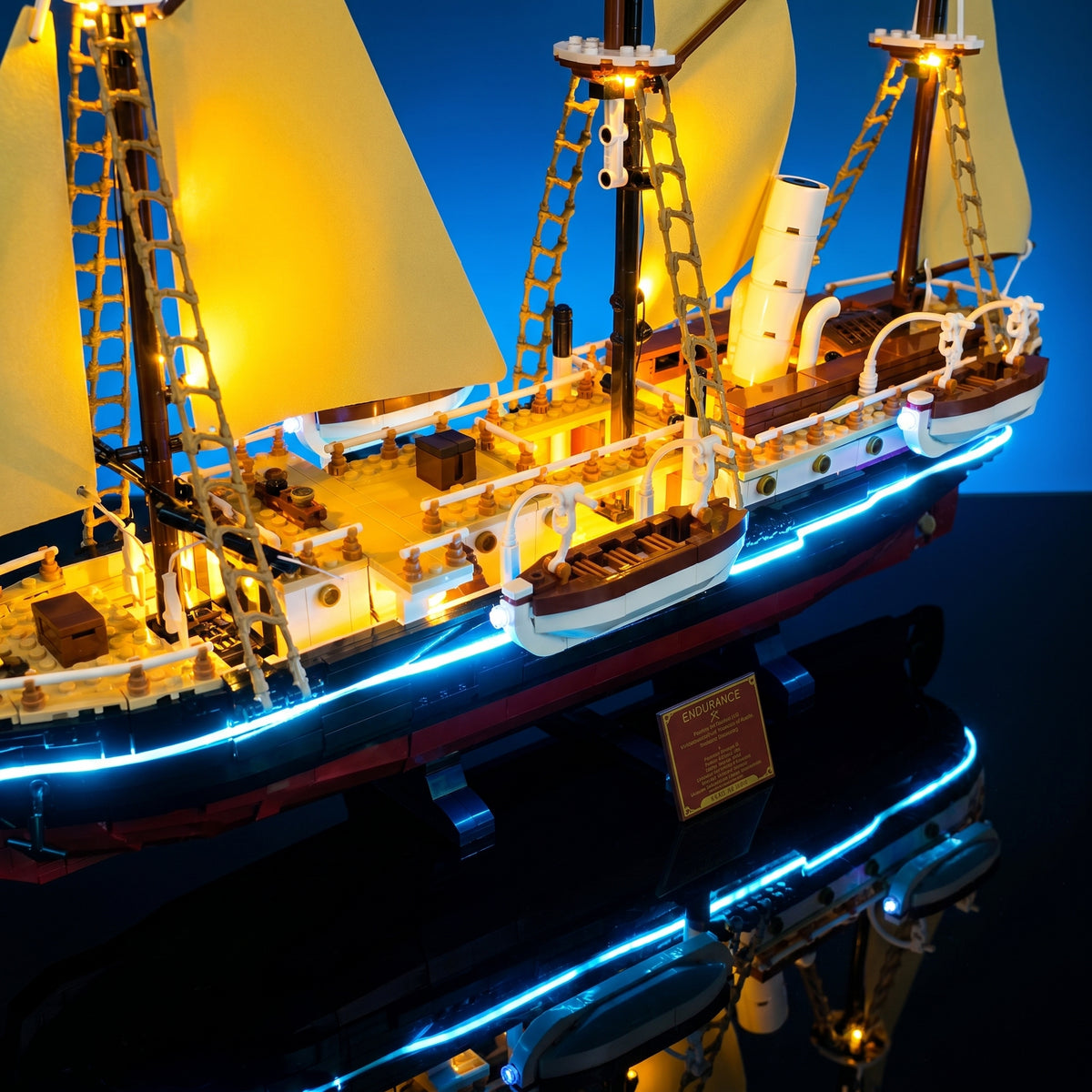 front view fully lit: Bright My Bricks display light kit for LEGO® Icons The Endurance #10335