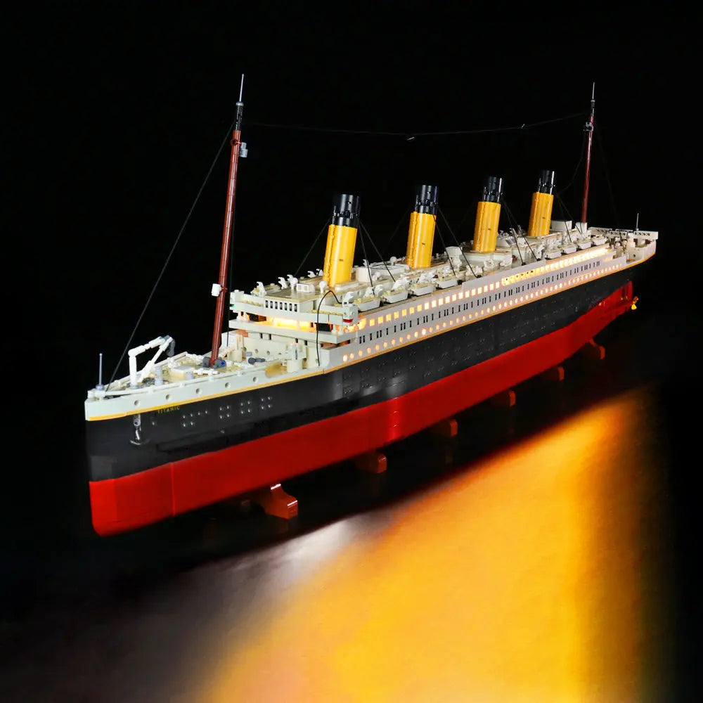 Close-up of LED lights on LEGO Icons Titanic #10294