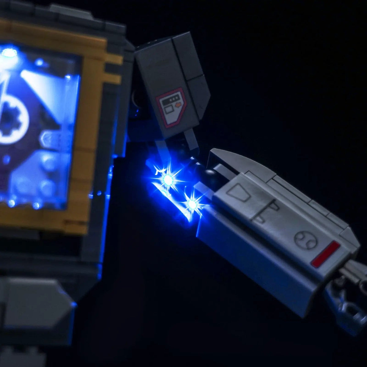 Bright My Bricks DIY LED light kit for LEGO® Icons Transformers: Soundwave #10358 — before-and-after lighting