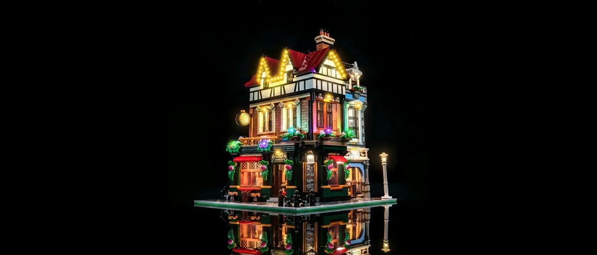 LED-Beleuchtungsset für LEGO® Eckhaus im Tudorstil #10350 — lit with the LED light kit