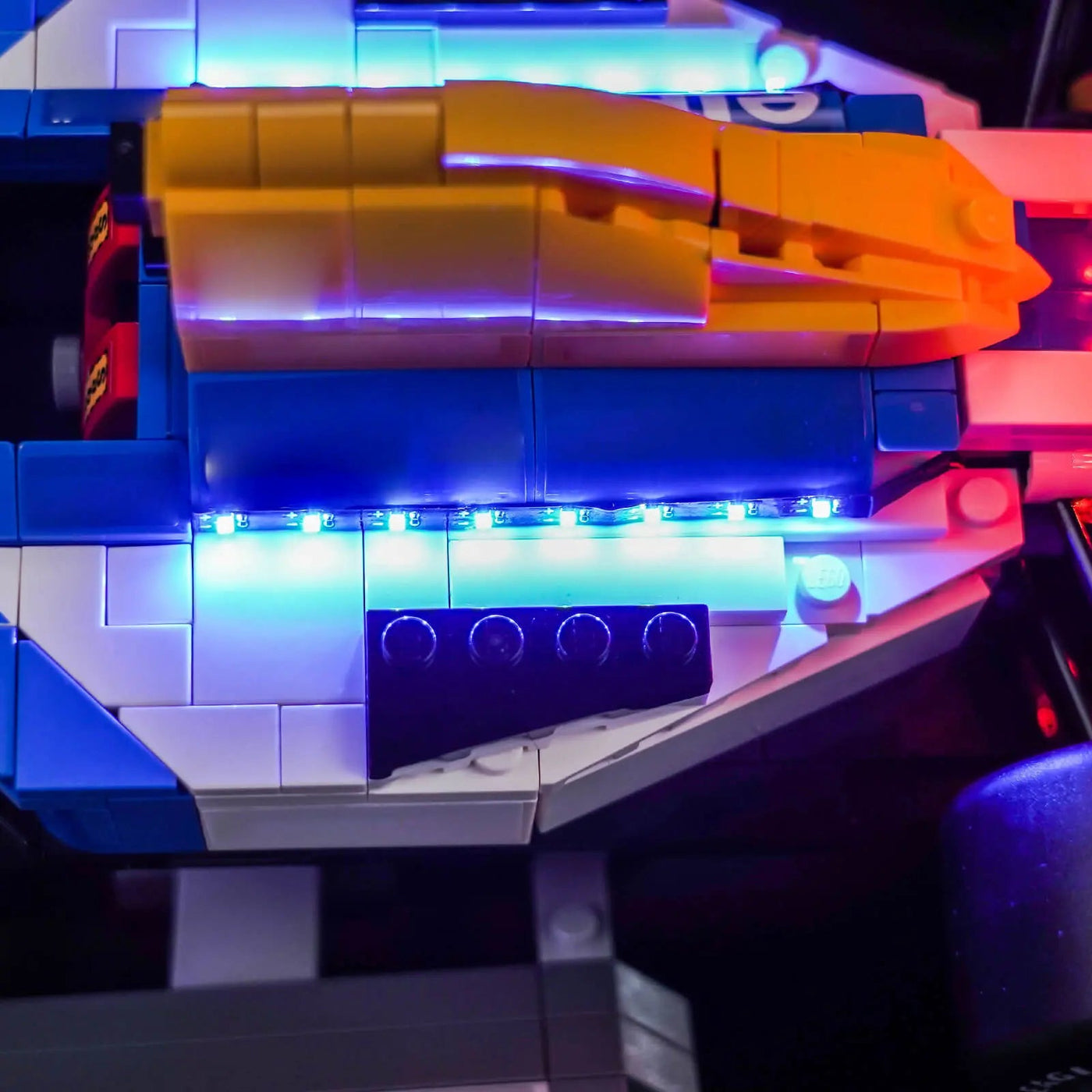illuminated at night: Bright My Bricks display light kit for LEGO® Icons Williams Racing FW14B & Nigel Mansell #10353