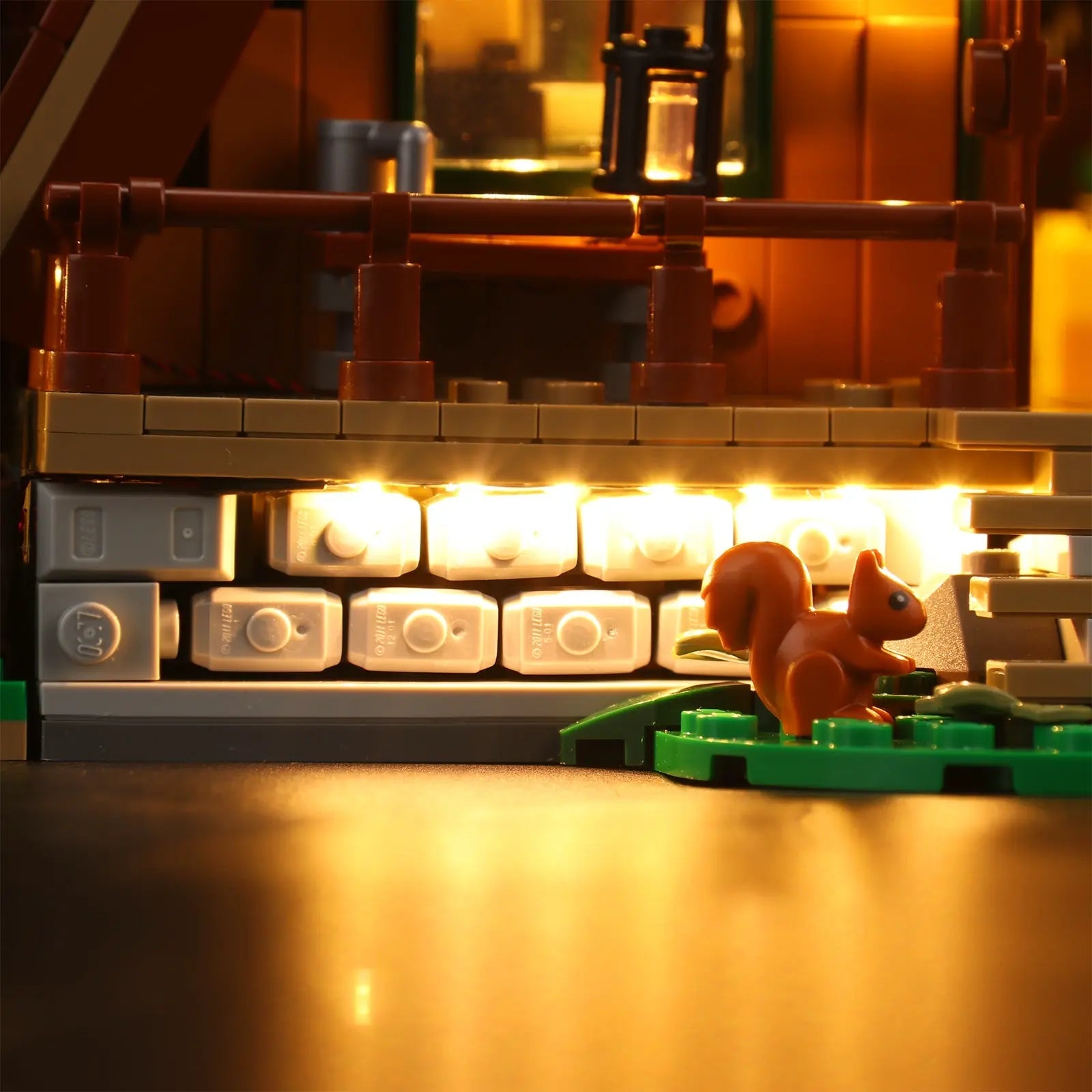 LEGO Ideas A-Frame Cabin #21338 LED lighting detail