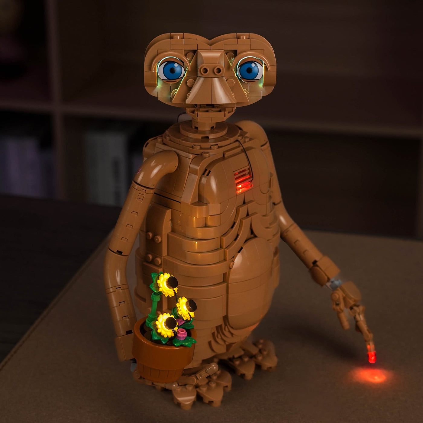 light kit for LEGO® Ideas E.T. the Extra-Terrestrial #21370, showcase lighting view