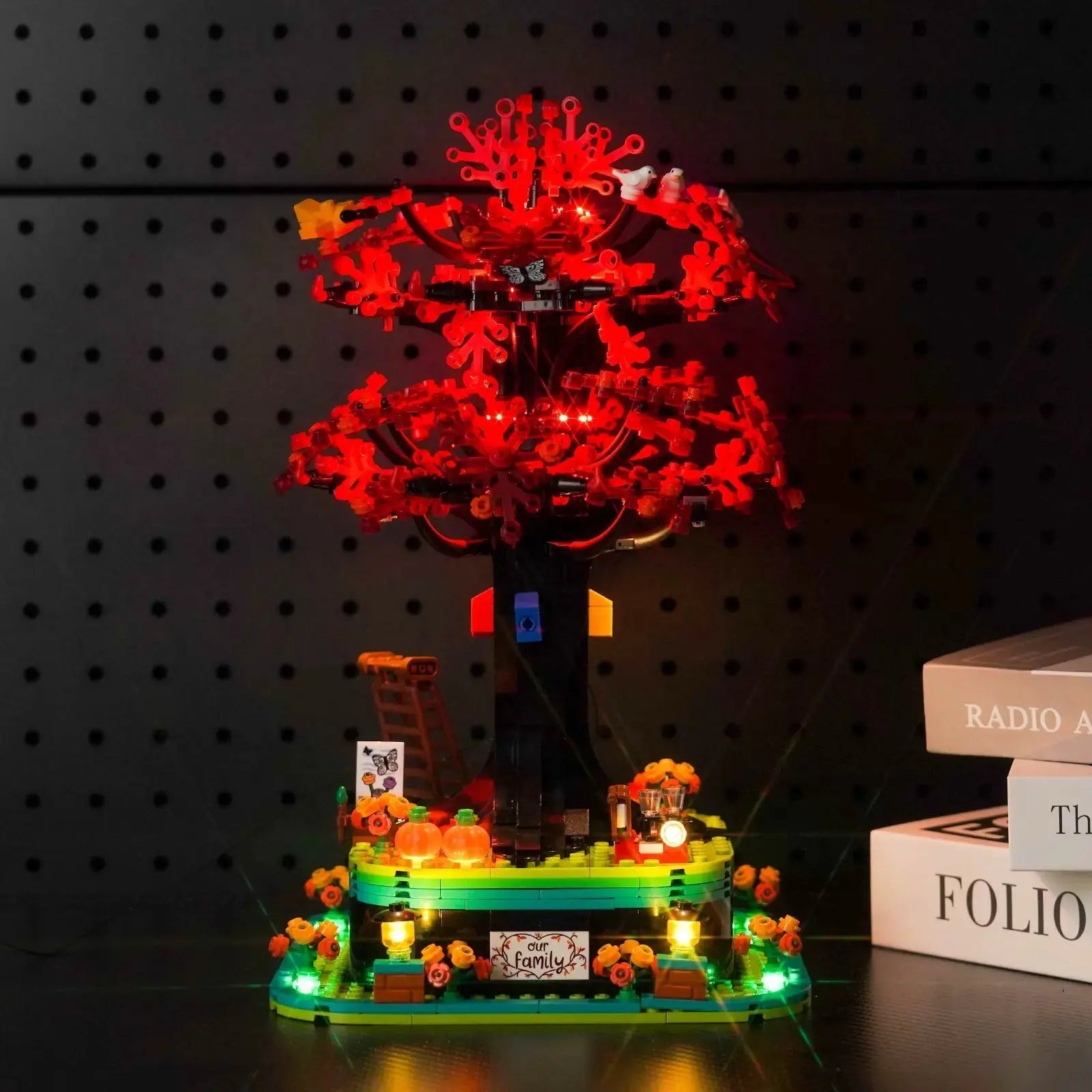 display lighting in a dark room: Bright My Bricks LED light kit for LEGO® Ideas Family Tree #21346