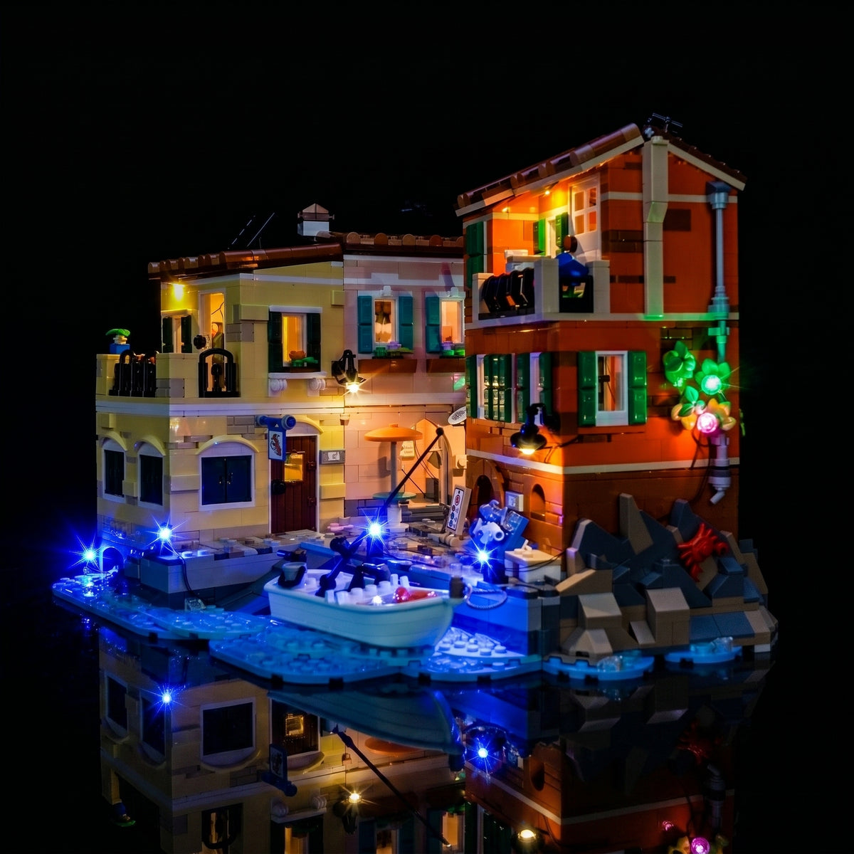 LEGO® Ideas Italian Riviera #21359 showcase lighting view, with the light kit