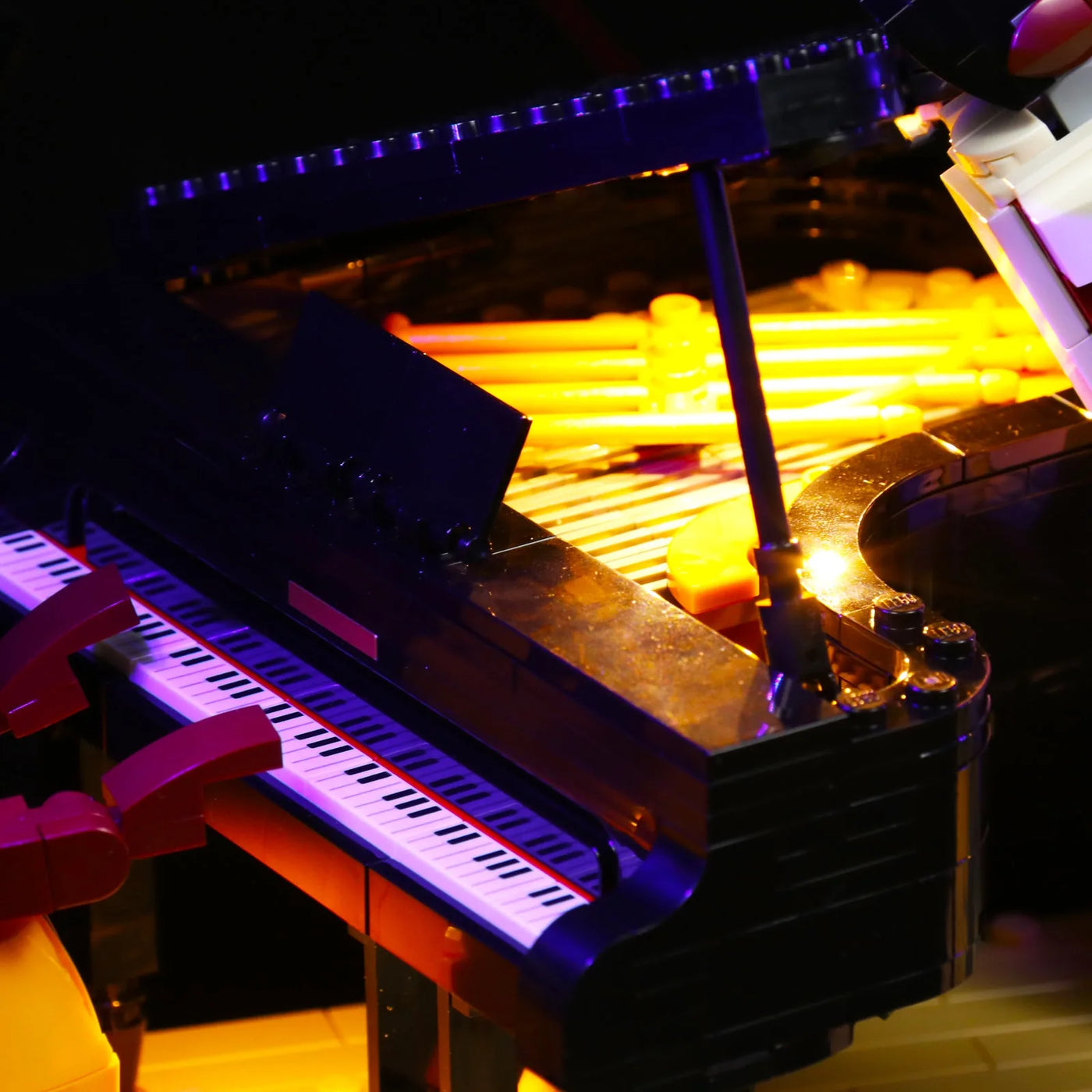 LED strips and bricks detail: Bright My Bricks custom LED lighting for LEGO® Ideas Jazz Quartet #21334