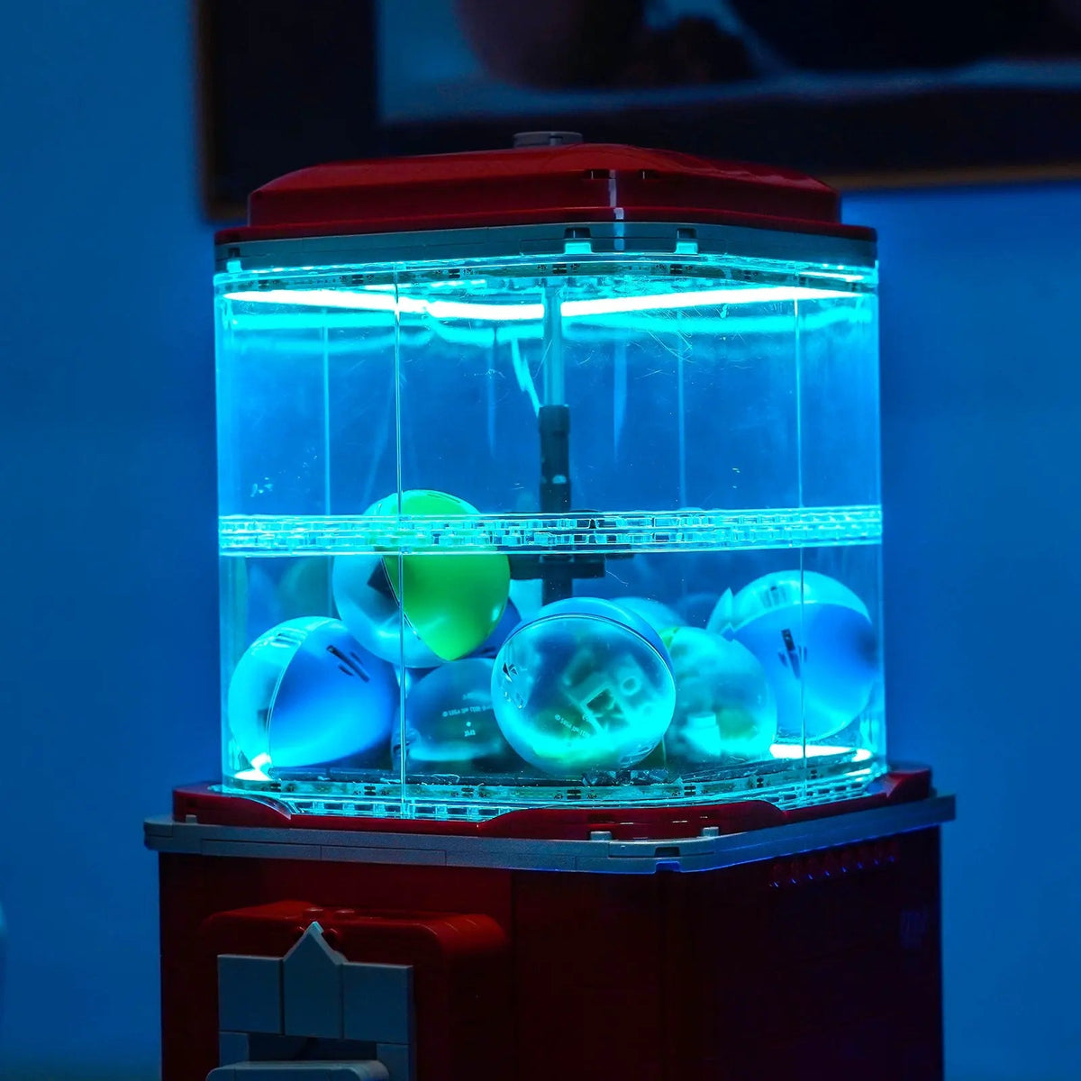 DIY LED light kit for LEGO® Ideas Minifigure Vending Machine #21358, lighting effect on the build