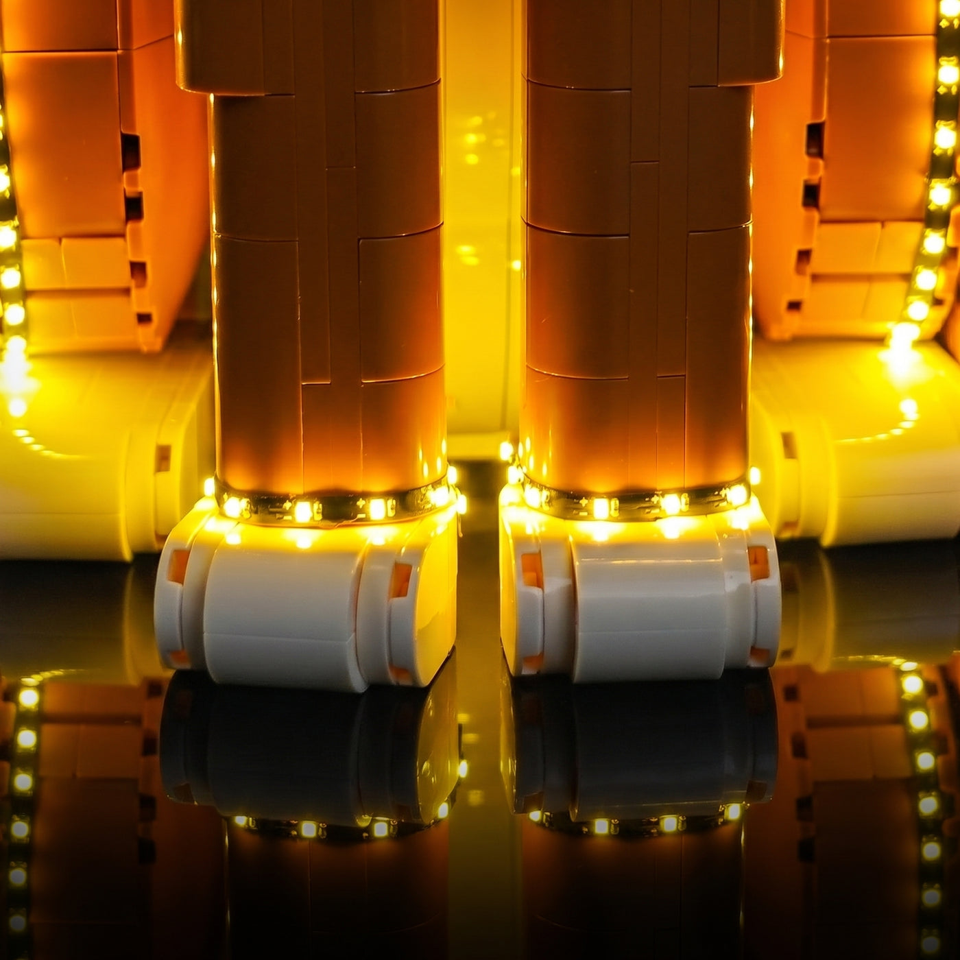 custom LED lighting for LEGO® Ideas Orange Cat #21376, warm LED glow detail