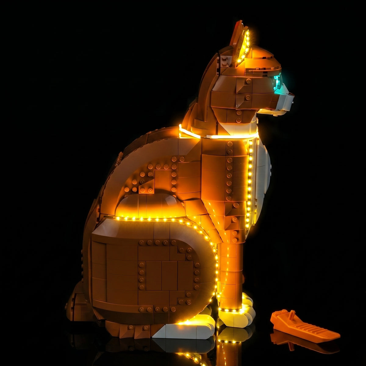 LED kit powered on: Bright My Bricks DIY LED light kit for LEGO® Ideas Orange Cat #21376