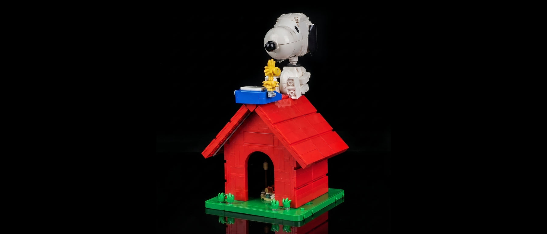 Light Kit for LEGO® Ideas Peanuts: Snoopy's Doghouse #21368 — standard build, without the LED light kit