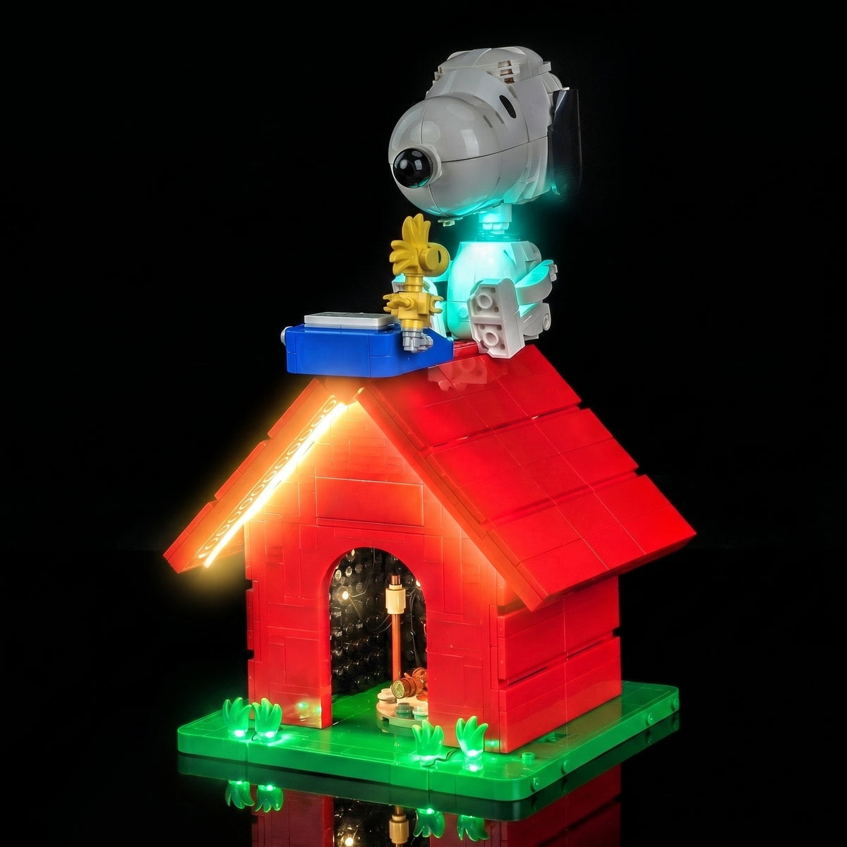 LED light kit for LEGO® Ideas Peanuts Snoopy's Doghouse #21368 | Bright My Bricks