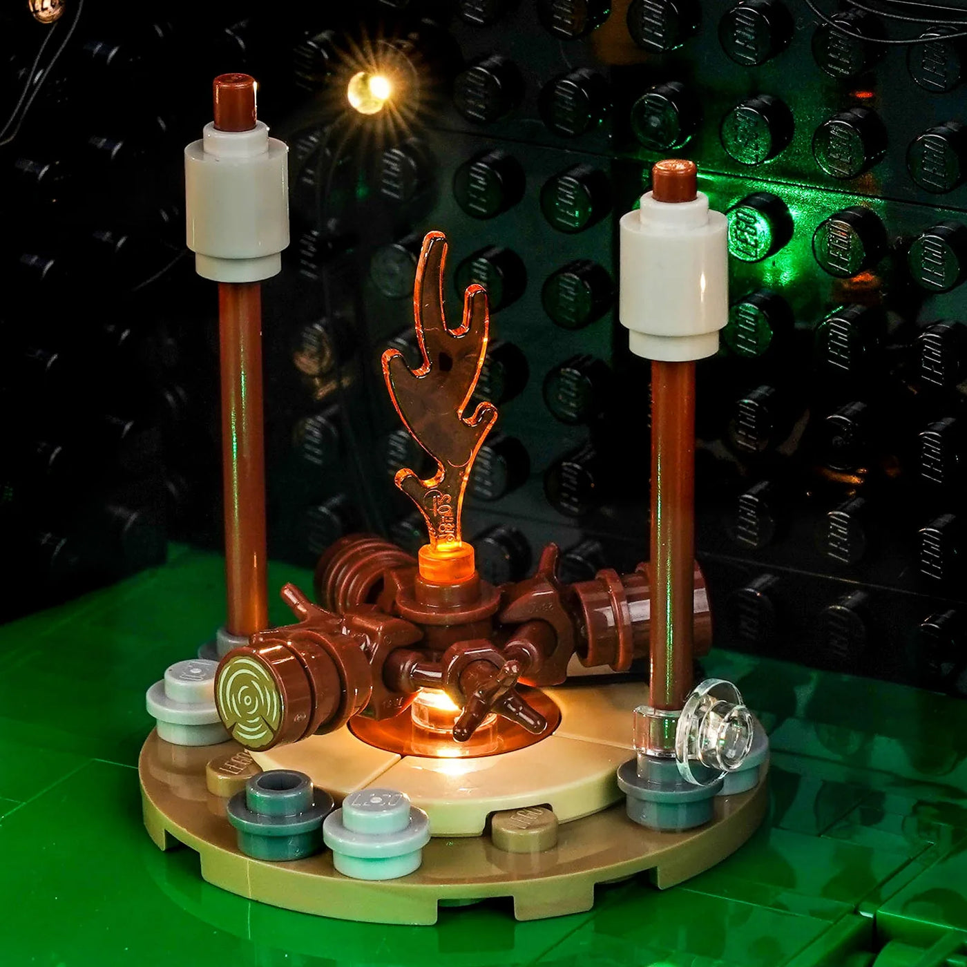 brightened interior detail: Bright My Bricks display light kit for LEGO® Ideas Peanuts Snoopy's Doghouse #21368