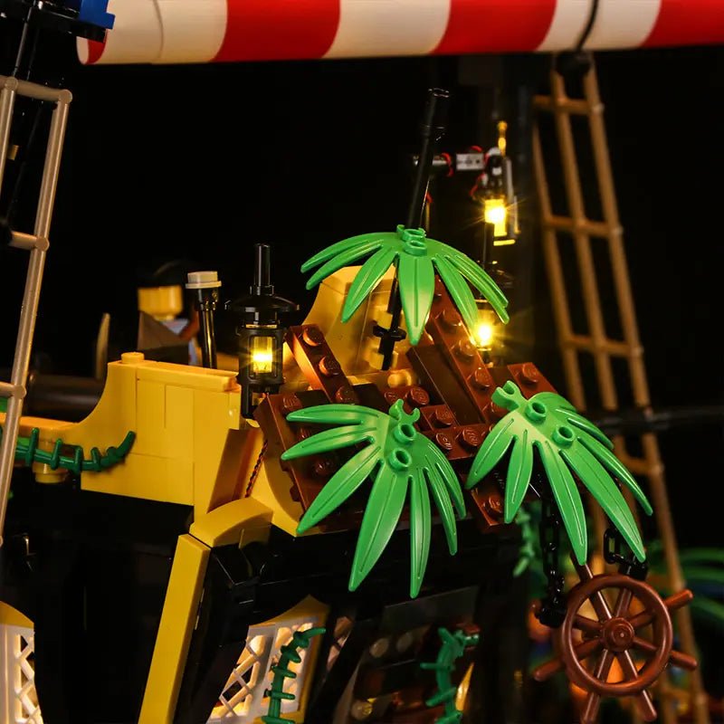 LEGO® Ideas Pirates of Barracuda Bay #21322 — lighting effect on the build (RGB LED light kit)