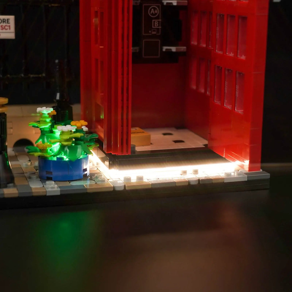 Bright My Bricks USB-powered LED light kit for LEGO® Ideas Red London Telephone Box #21347 — installed and glowing
