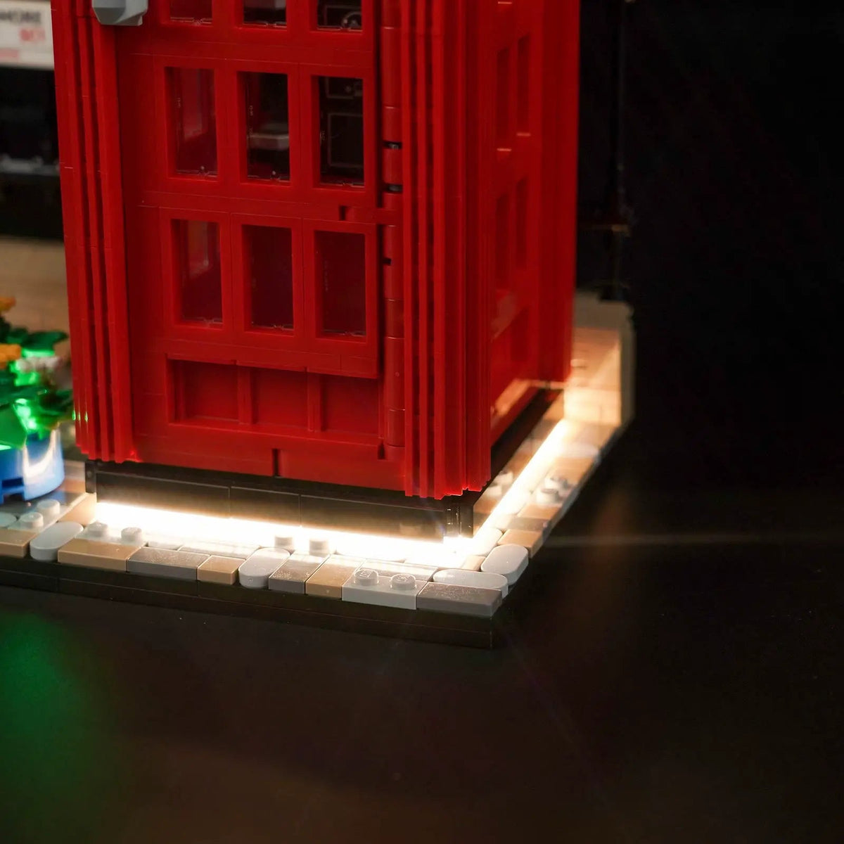 Bright My Bricks light kit for LEGO® Ideas Red London Telephone Box #21347 — before-and-after lighting